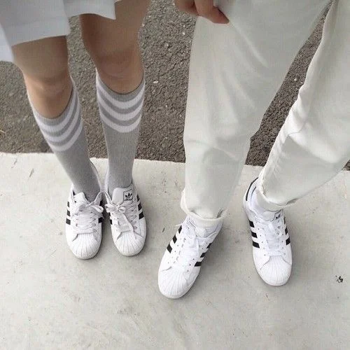 couple-sneakers-18