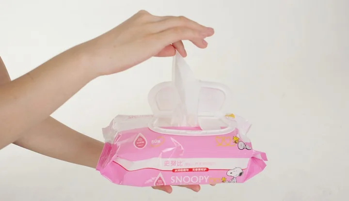wet-tissue