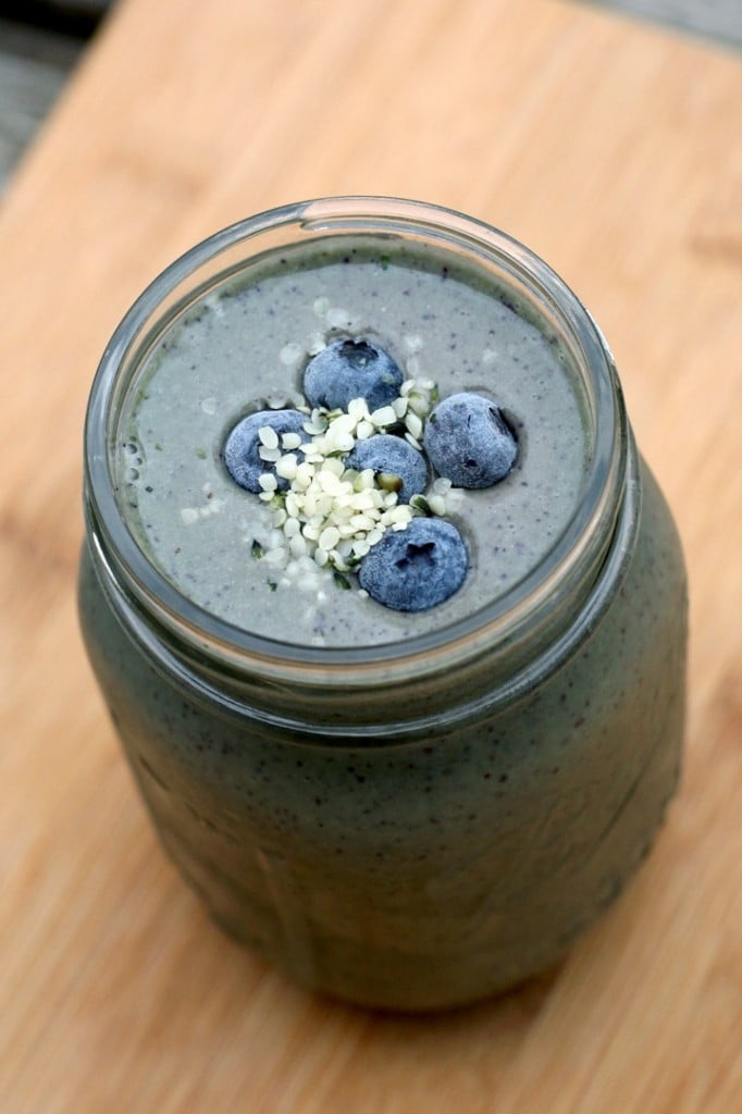 banana-blueberry-hemp-seed-smoothie-2