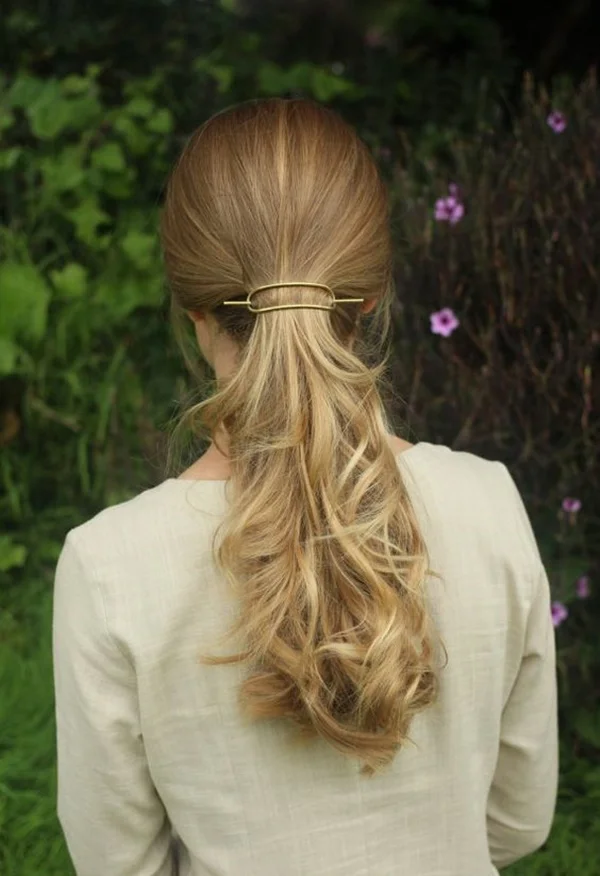 minimal-style-includes-trendy-mini-hair-ornaments-2