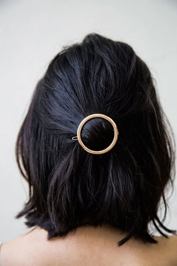minimal-style-includes-trendy-mini-hair-ornaments-5