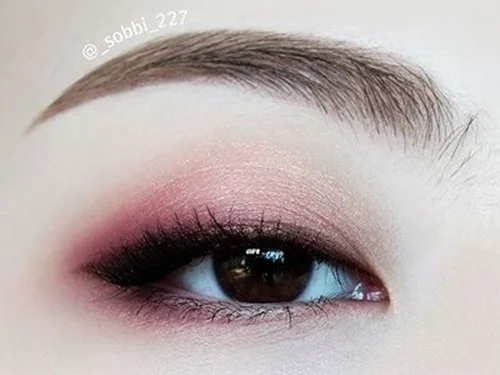 10-beautiful-eyes-with-a-party-2