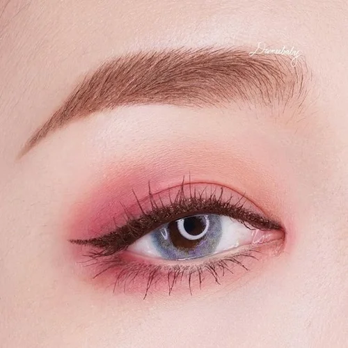 10-beautiful-eyes-with-a-party-7