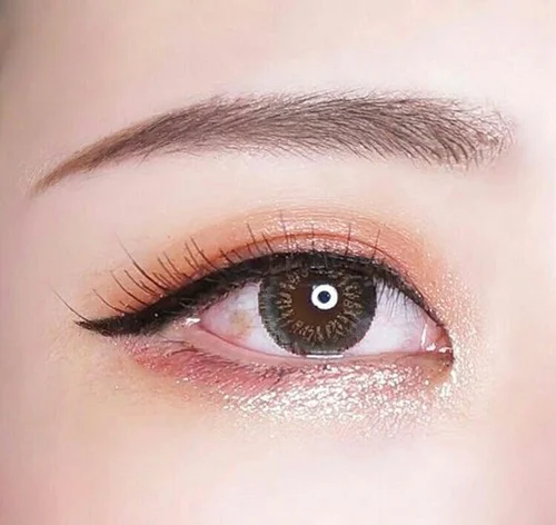 10-beautiful-eyes-with-a-party-9