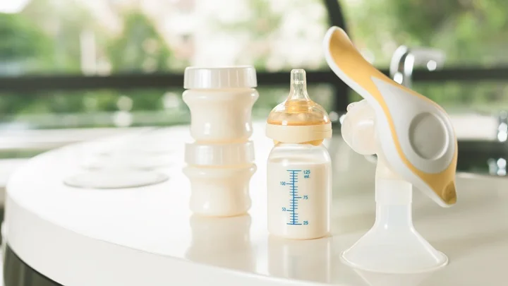 newborn-to-6-months-only-breastfeeding-is-enough-1