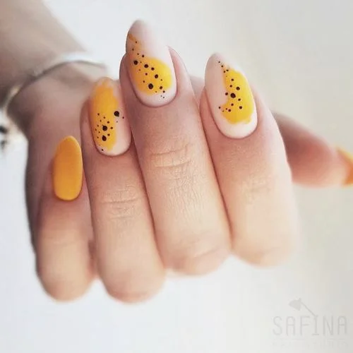 yellow-girl-7