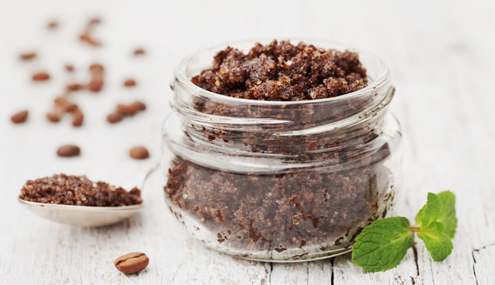 the-shared-coffee-scrub-can-actually-reduce-cellulite-2